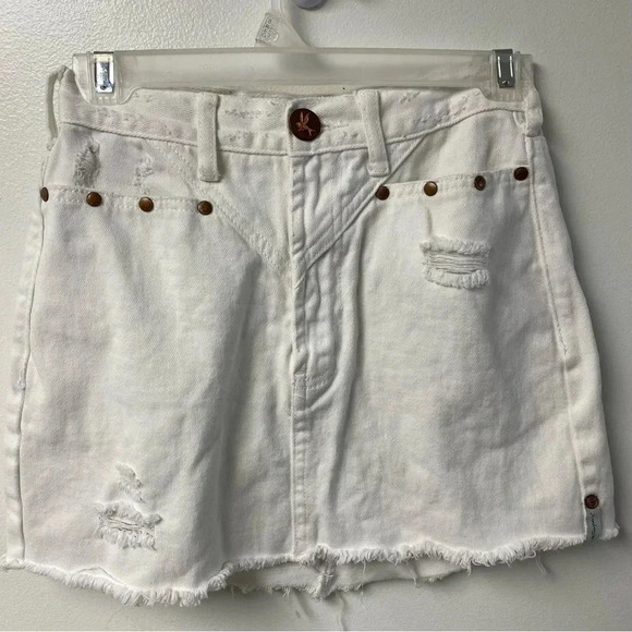 One Teaspoon Trucker Mid‎ Waist Skirt in White Beauty Size 22 waist (Size 00) - Picture 3 of 6